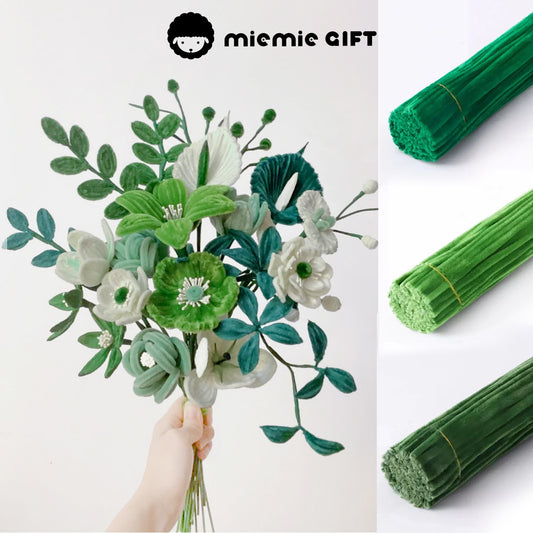 Green Pipe Cleaner DIY Flower Kit: High-quality green pipe cleaners, great for making detailed flower petals and leaves. Suitable for crafting elegant floral bouquets, emphasizing the hand-made quality and rich color