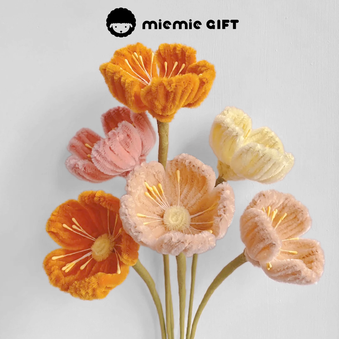 Colorful Pipe-Cleaner Plush Poppies by MieMie Gift