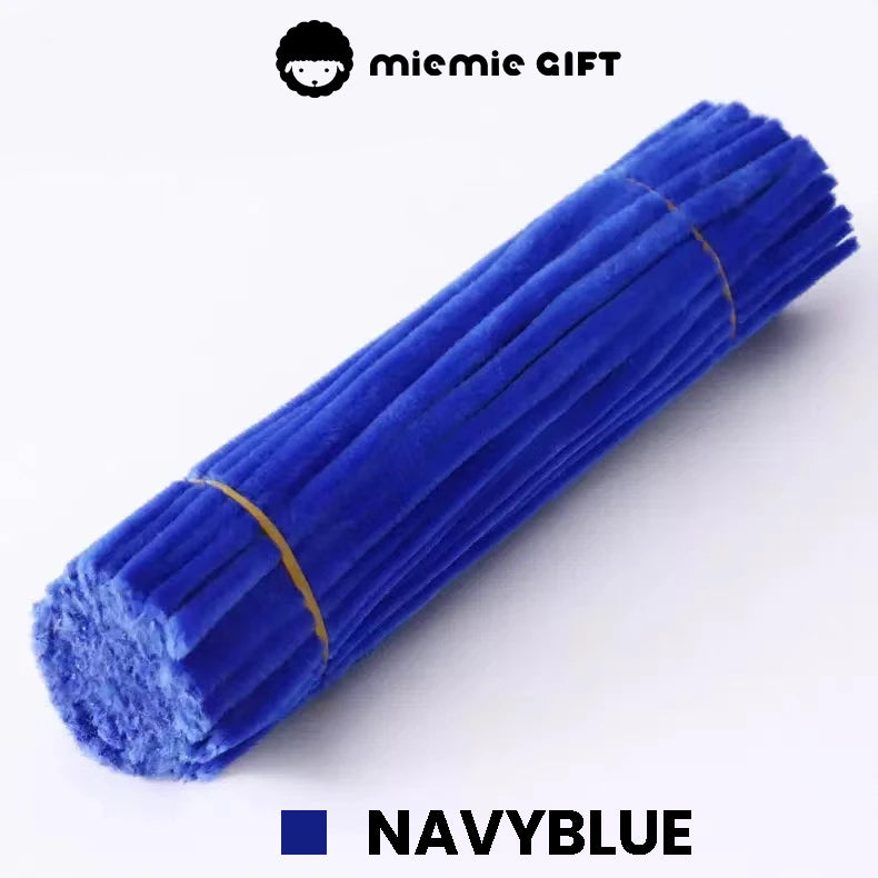Navy Blue Pipe Cleaner for DIY Bouquets: High-quality navy blue pipe cleaners, great for making detailed flower petals and sturdy leaves