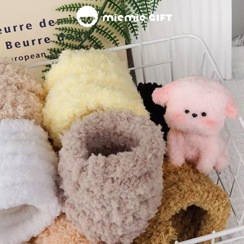 Durable and soft plush pipe cleaners for easy DIY crafts
