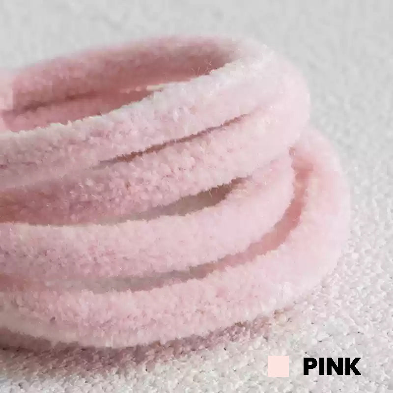 Pink Wool Twist Bar by miemie gift: Hand-made pink wool twist bar, great for making cute pink dolls. Suitable for crafting a cuddly bunny or a delicate cherry blossom character, showcasing the high quality and soft texture.
