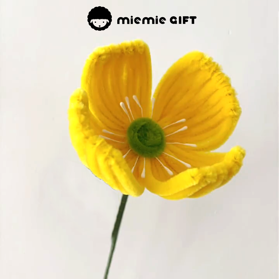 yellow Poppy Wool Craft using Pipe-Cleaners in Earthy Tones by MieMie Gift
