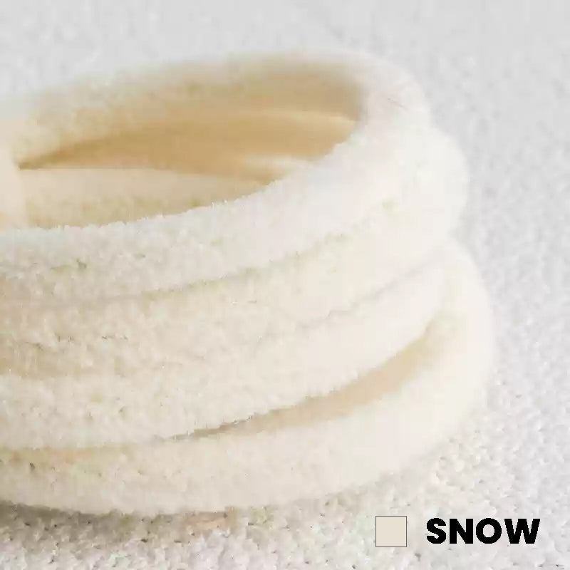 Snow Wool Twist Bar by miemie gift: Hand-made snow wool twist bar, great for making pure snow dolls. Suitable for crafting a pristine snowflake or a delicate snow character, showcasing the high density and clean color.

