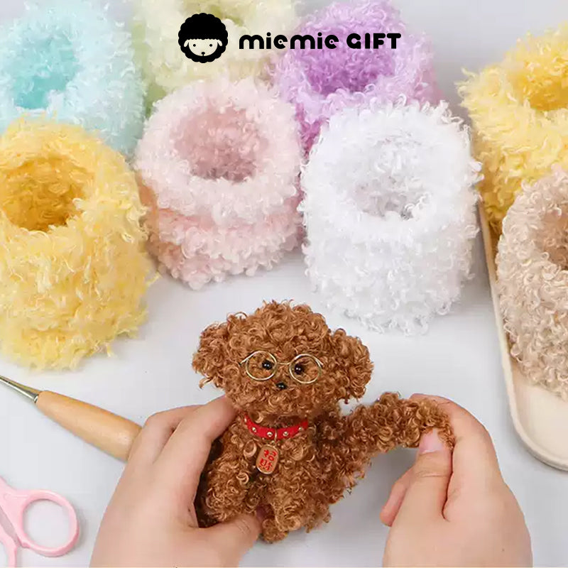 Non-shedding plush pipe cleaners for making stuffed animals