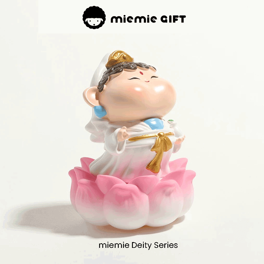 Tranquil Deity of Compassion: A Miniature Guanyin Statue for Peace