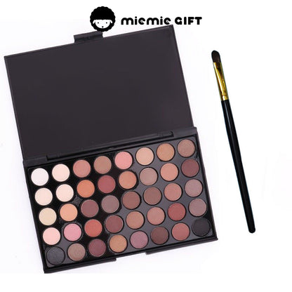 MieMie Gift 40-Color Vintage Soft Mist Palette, featuring soft brown and pink tones. Designed for elegant, vintage-style DIY projects like clay modeling and pipe cleaner crafts. Includes a professional brush for easy blending and shading.